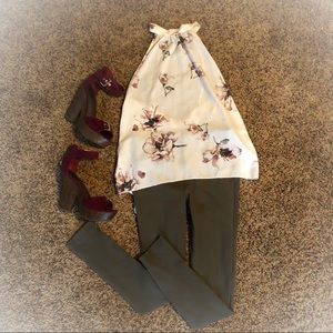 Floral drape chocker neck blouse S/M.
